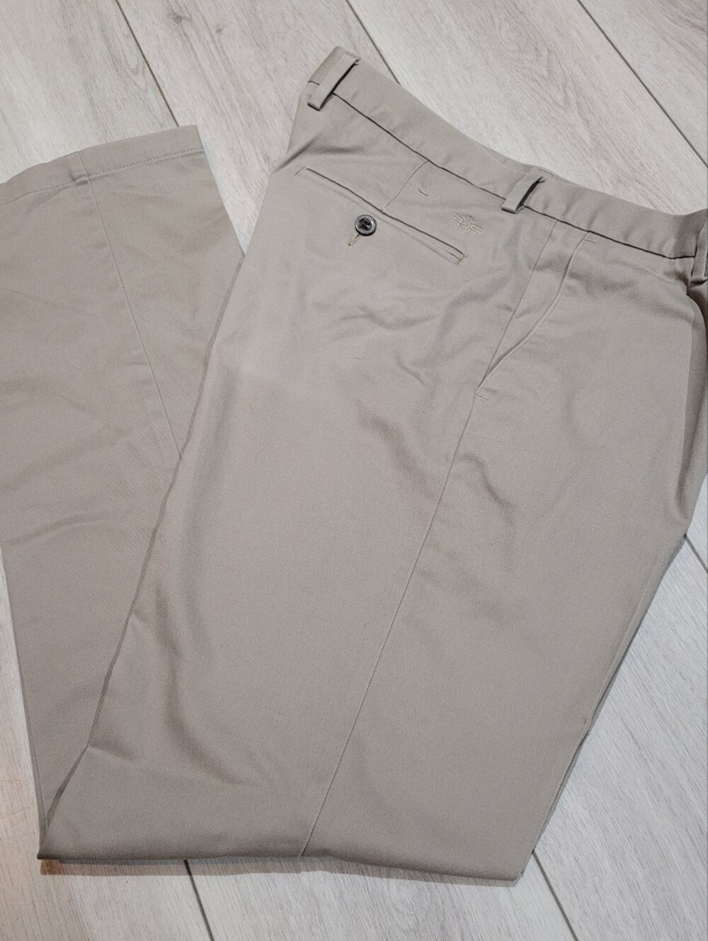 Docker's Men's Slim Tapered Flat-Front Khaki Chinos 34x32 Beige Business Casual
